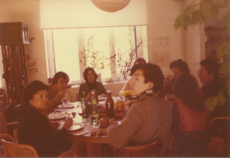 Madeline and Arakawa at a meal with friends (1977)