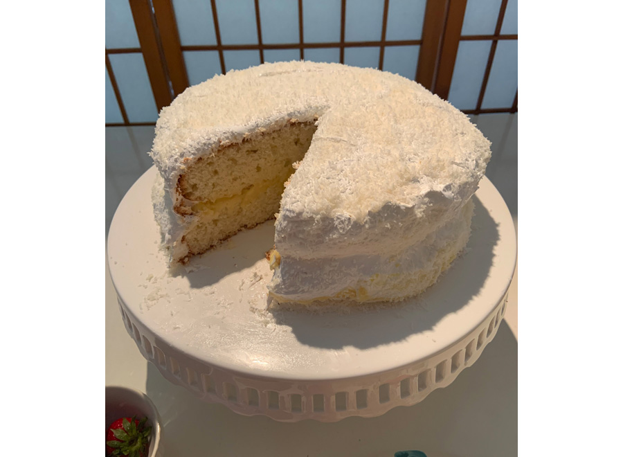 Coconut cake with lemon curd and Italian meringue by Amara